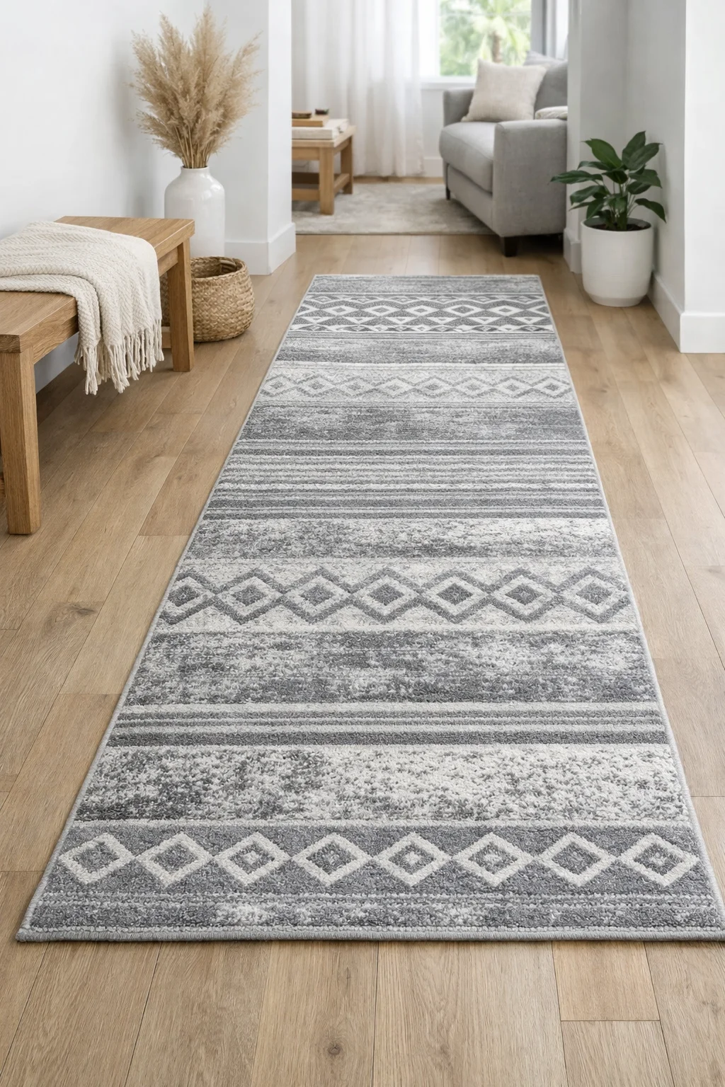 Koridor için gri yolluk kilim modeli